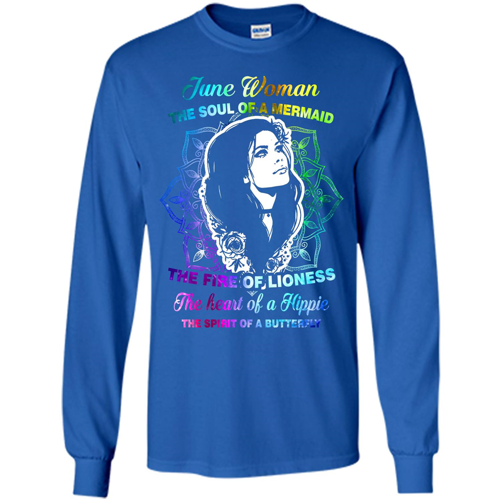 June Woman T-shirt The Heart Of A Hippie Royal